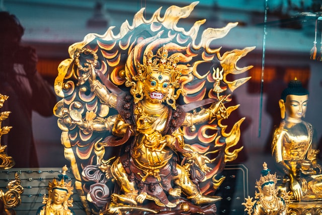 チベットの光 （11） 殺人呪術【伝統文化】